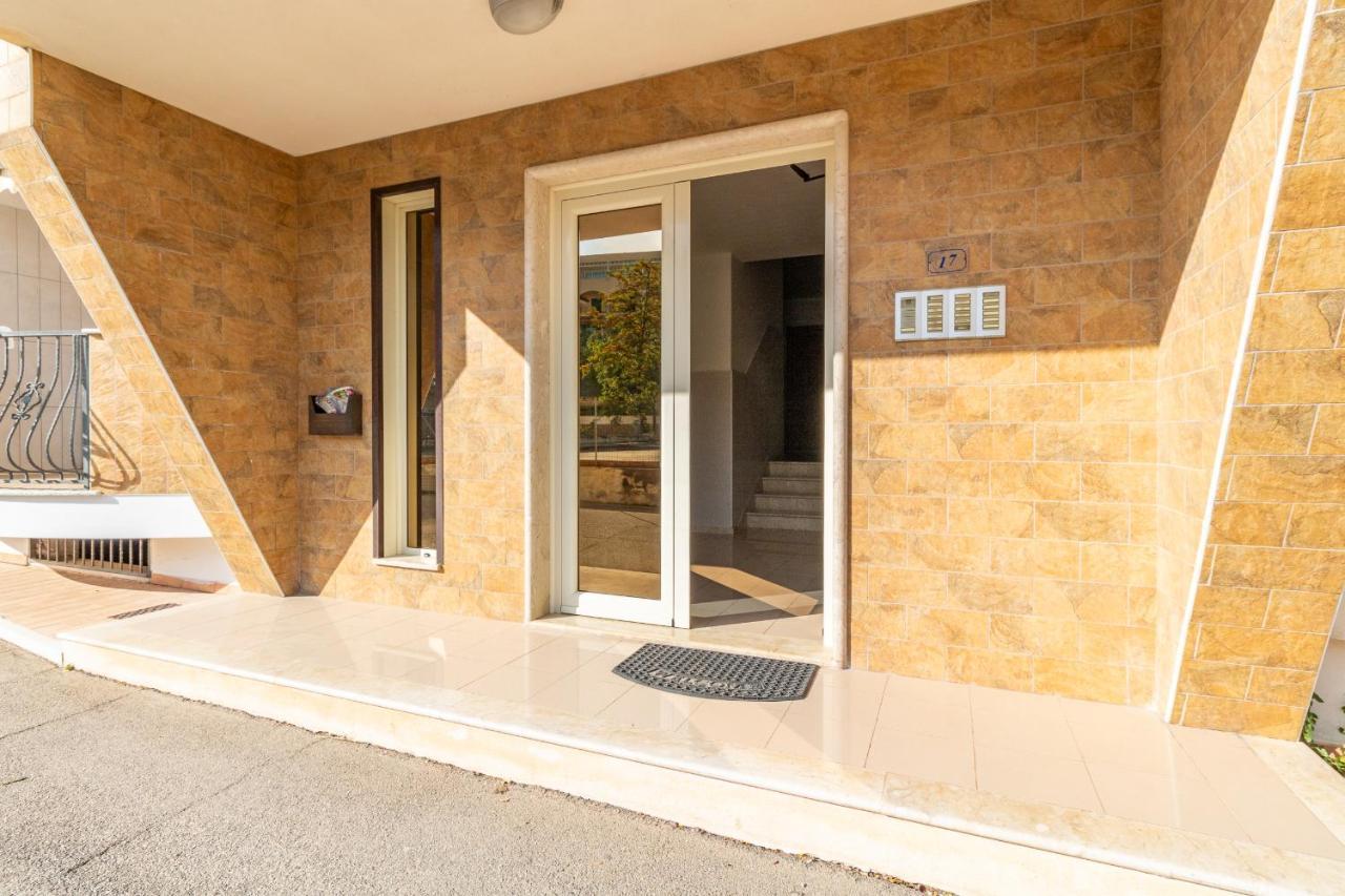 Virna Casa Vacanze เวียสเต ภายนอก รูปภาพ
